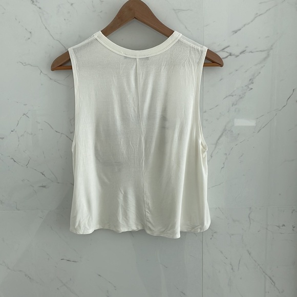 Hippie Chic Lip shirt - Picture 7 of 7